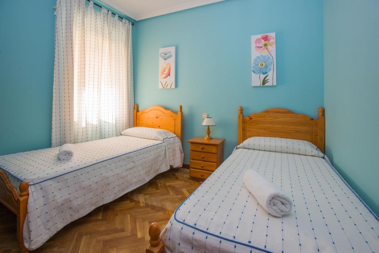 Apartamentos Turisticos Avila Villa Carmen II Екстериор снимка